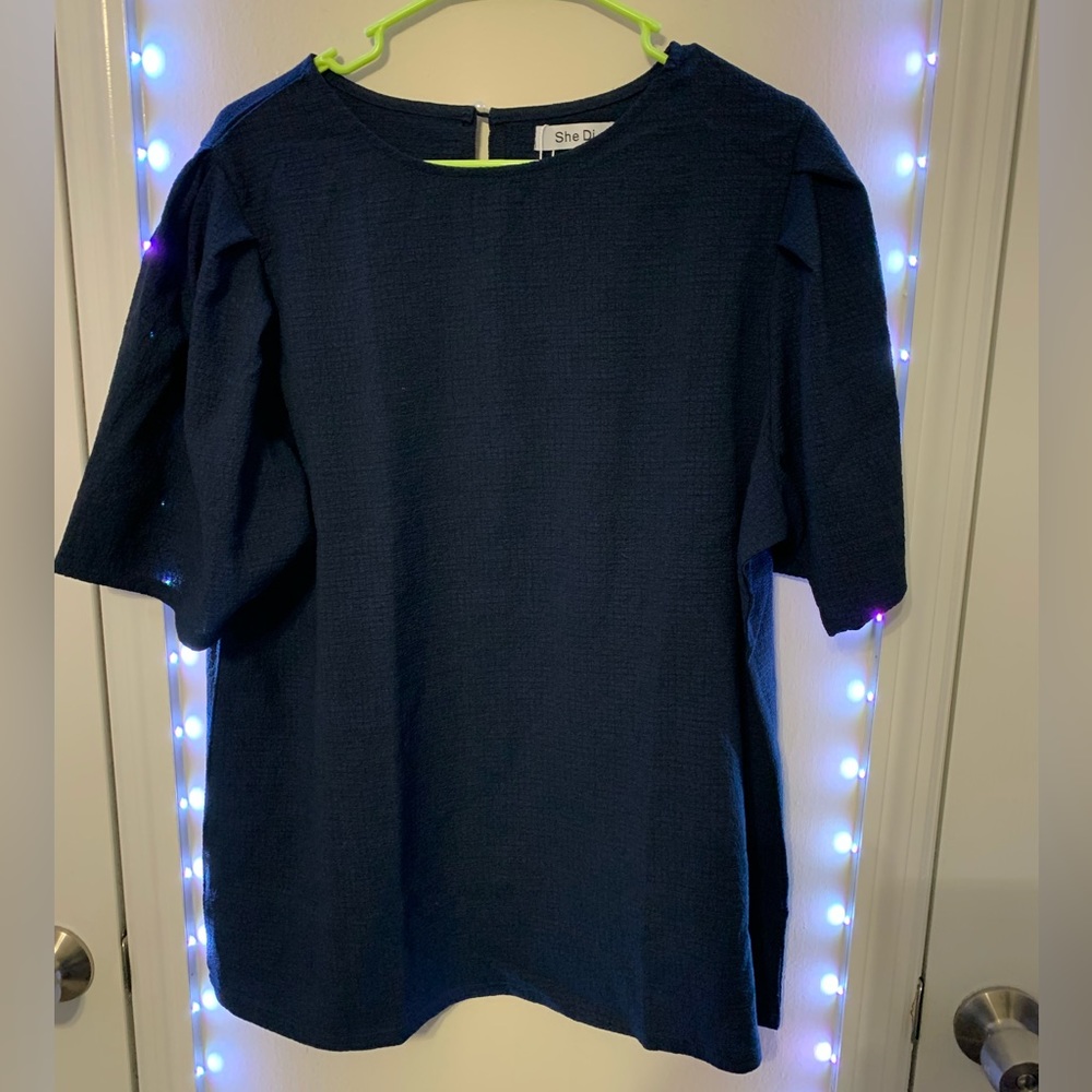 NWT navy blue Women’s blouse size 2XL